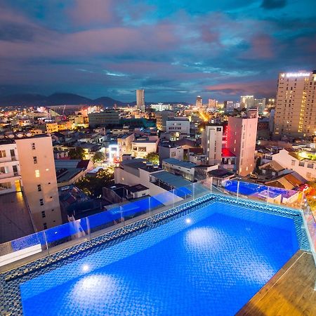 เซ็นทรัล โฮเต็ล แอนด์ สปา ดานัง Hotel ภายนอก รูปภาพ