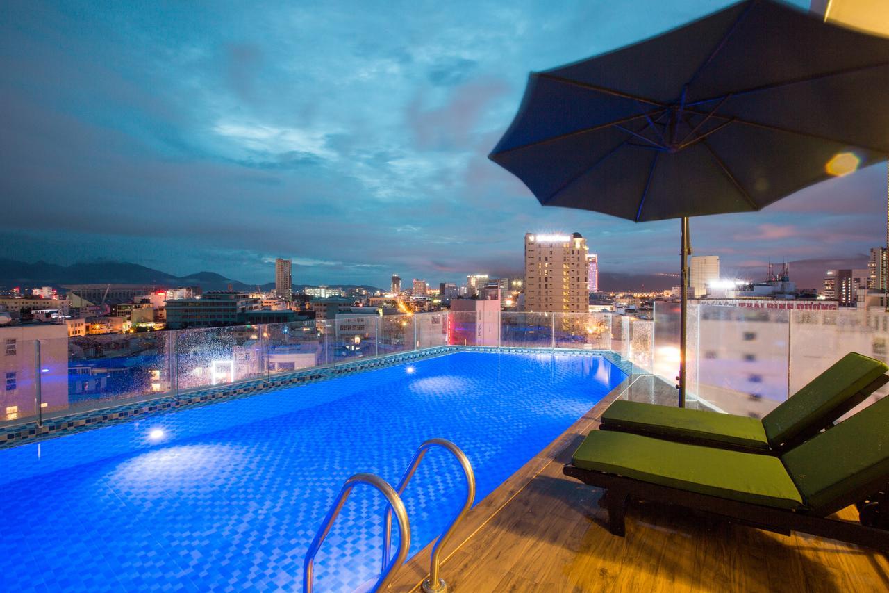 เซ็นทรัล โฮเต็ล แอนด์ สปา ดานัง Hotel ภายนอก รูปภาพ