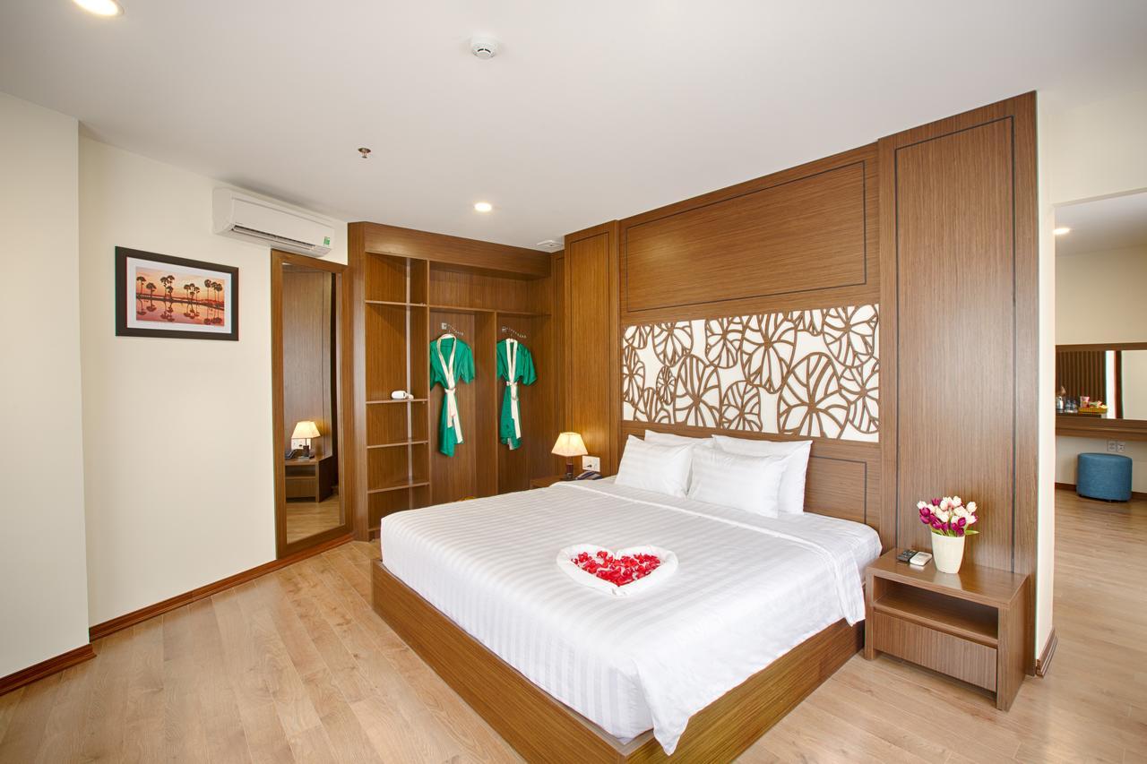 เซ็นทรัล โฮเต็ล แอนด์ สปา ดานัง Hotel ภายนอก รูปภาพ